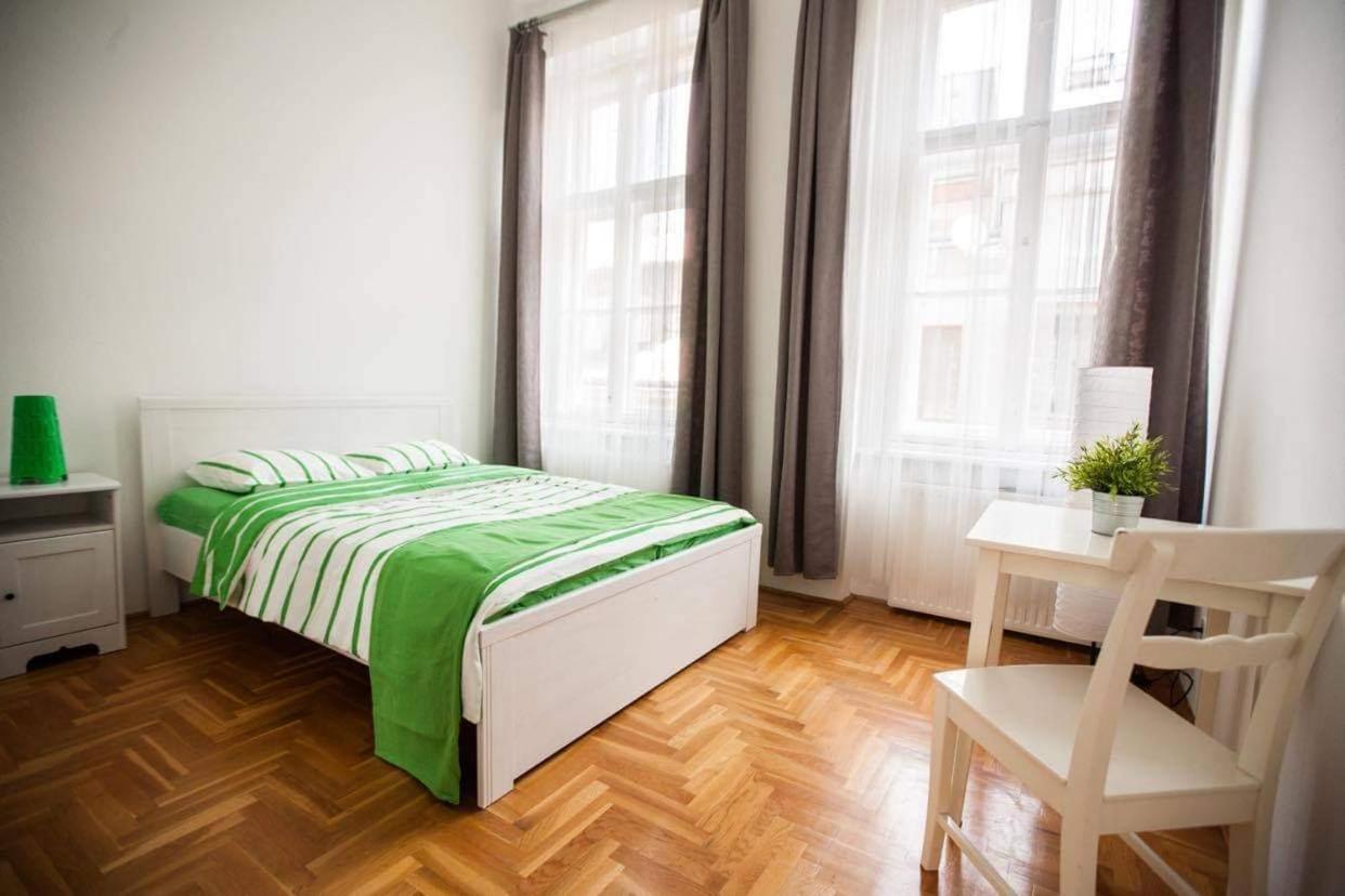City Center Budapest Extérieur photo